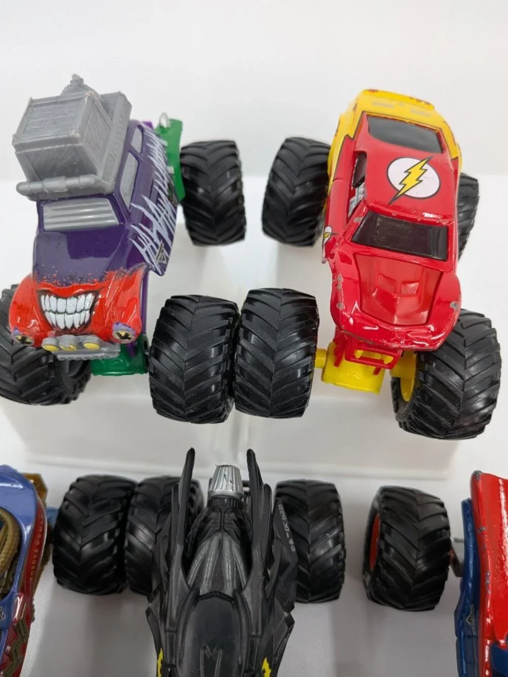 Monster Jam DC Comic Diecast 1:64 Lot of 5 Justice League Monster Trucks BKT